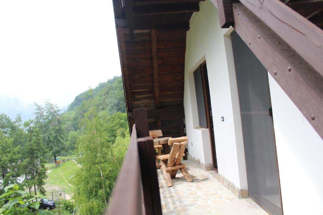 Havva Hotel Călimăneşti Exterior foto