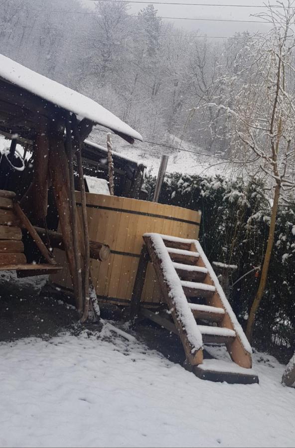 Havva Hotel Călimăneşti Exterior foto